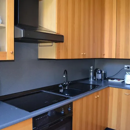 Bertoni Lakeside Apartman *